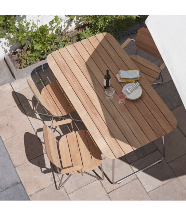 Fritz Hansen Fritz Hansen Lilium Dining Table teak / stainless steel