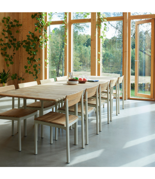 Fritz Hansen Pelagus Stoel met arm teak,  light ivory
