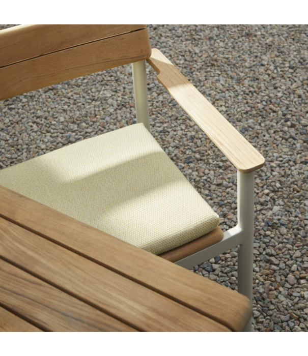 Fritz Hansen Pelagus Table teak, light ivory