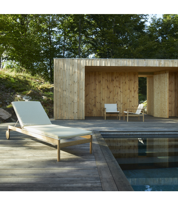 Fritz Hansen Pelagus Ligbed teak, stof sand