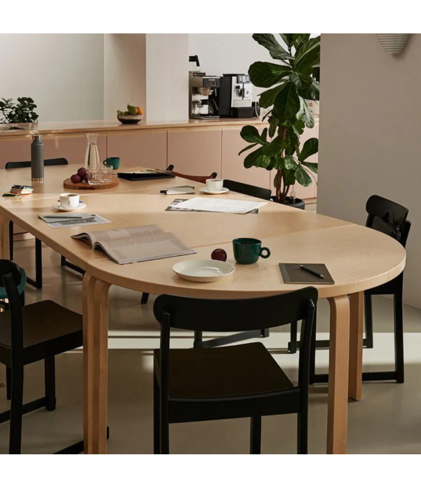 Artek  Artek  Aalto Tafel 83 naturel gelakt berken