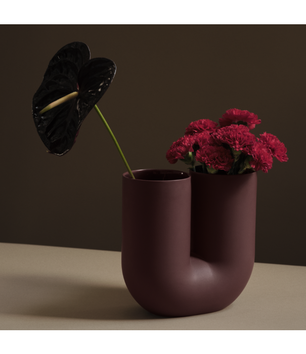 Muuto  Muuto - Kink Vaas Deep Red