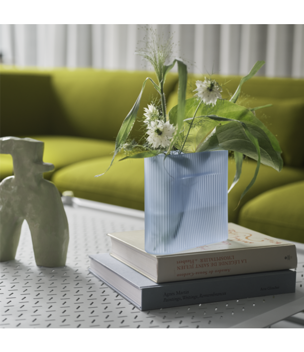 Muuto Ridge Frosted Vaas light blue