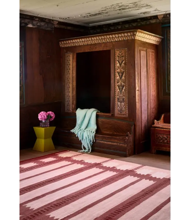 Layered  Röllakan Iris Rug - Raspberry