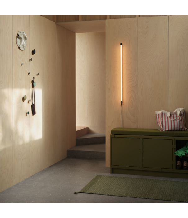 Muuto  Muuto Stacked Bank combinatie met zitkussen