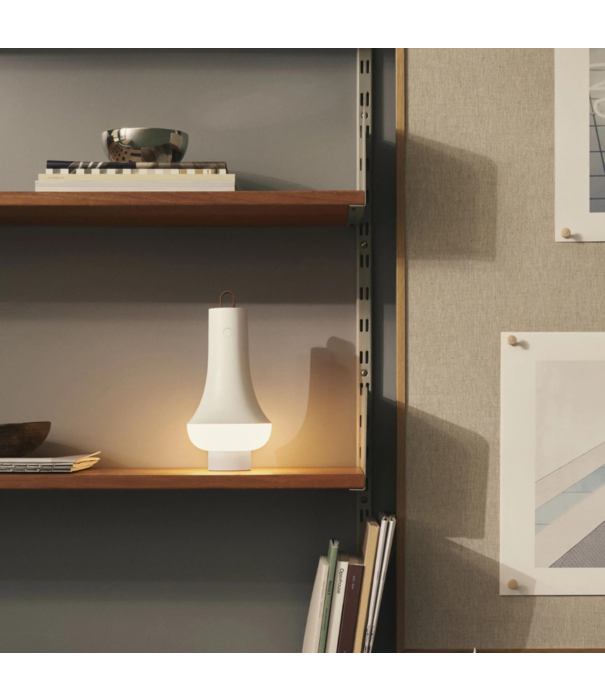 Louis Poulsen  Louis Poulsen Tomoshi Portable Lamp white