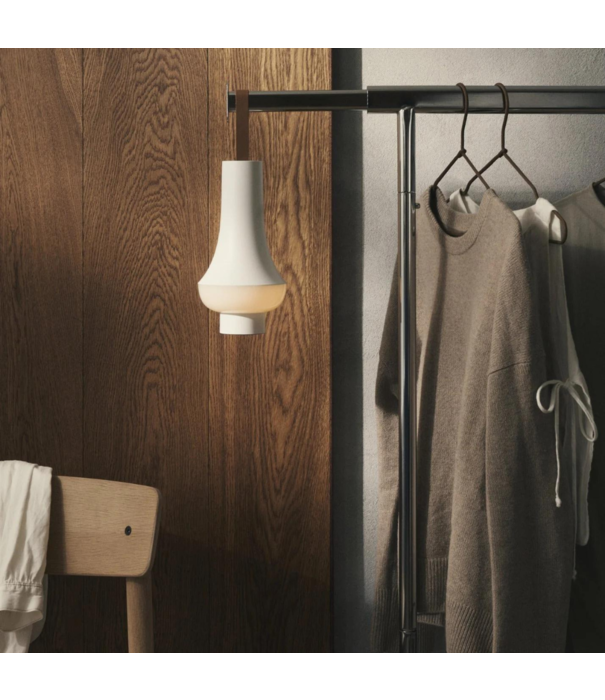 Louis Poulsen  Louis Poulsen Tomoshi Portable Lamp white