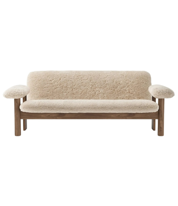 Audo Audo Brasilia Sofa walnut, Curly Nature Sheepskin