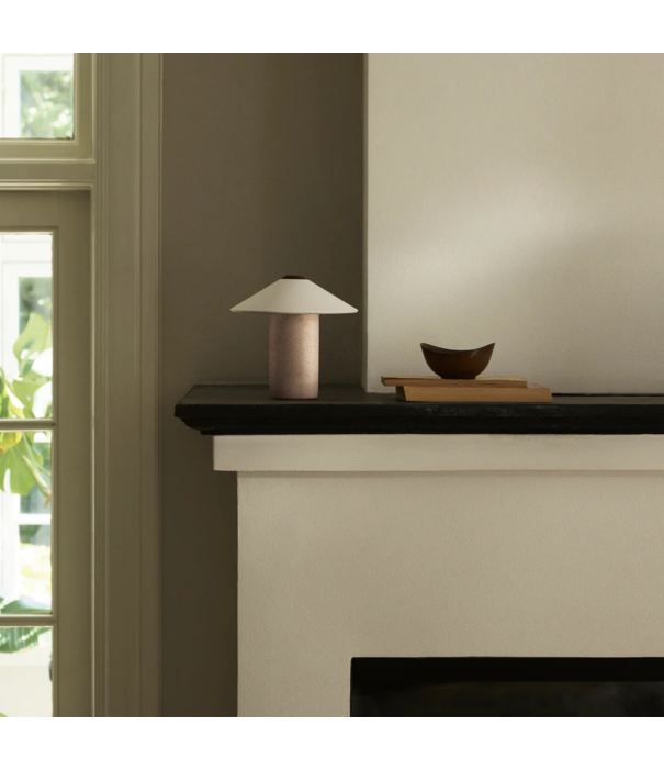 Lyfa  Lyfa Futé Table Lamp 180