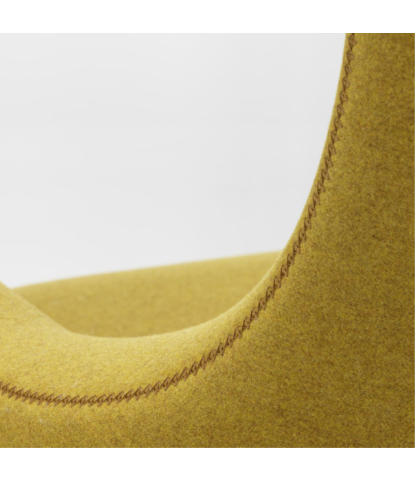 Vitra  Grand Repos Lounge Stoel, Cosy canola
