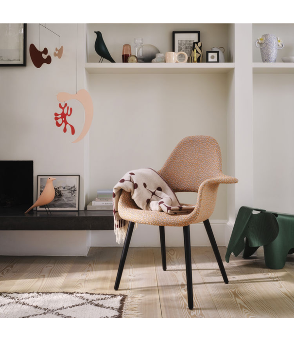 Vitra   Organic Chair Conference stoel zwart essen, Hopsak coral-poppy red