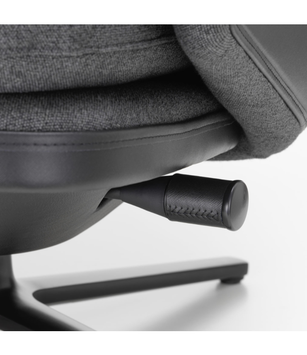 Vitra  Vitra Grand Relax lounge chair black leather,  fabric Dumet carbon black