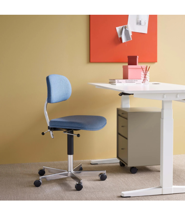 Montana Furniture  Montana Kevi  2534U Office Chair frame Hokkaido, Brandy leather