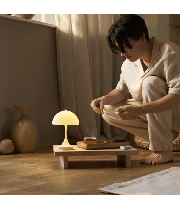 Louis Poulsen  Louis Poulsen - Panthella 160 Portable Version 3