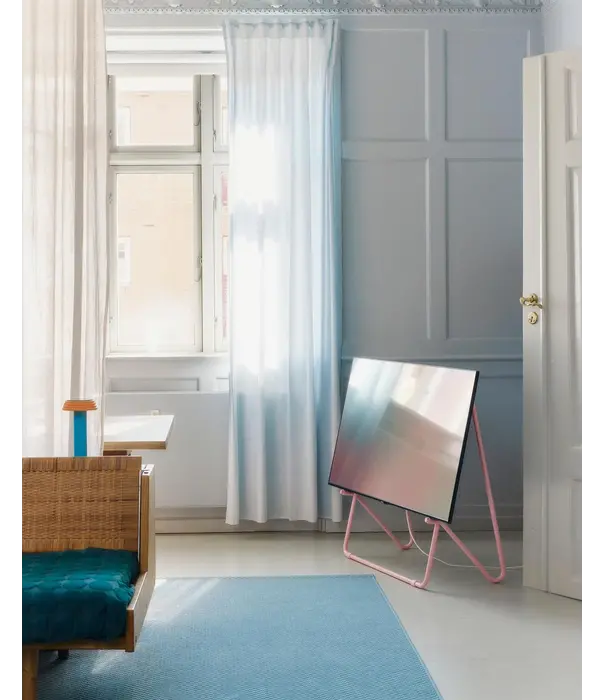 Pedestal Pedestal Pipe Bloom TV stand / steel