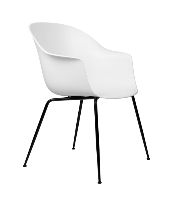 Gubi  Bat Eetkamerstoel recycled plastic, conic poten