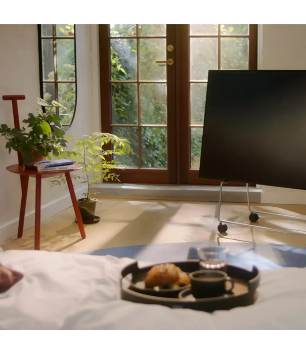 Eva Solo  - Wait to be seated Eva Solo Carry TV Stand Ceder Groen  met wielen