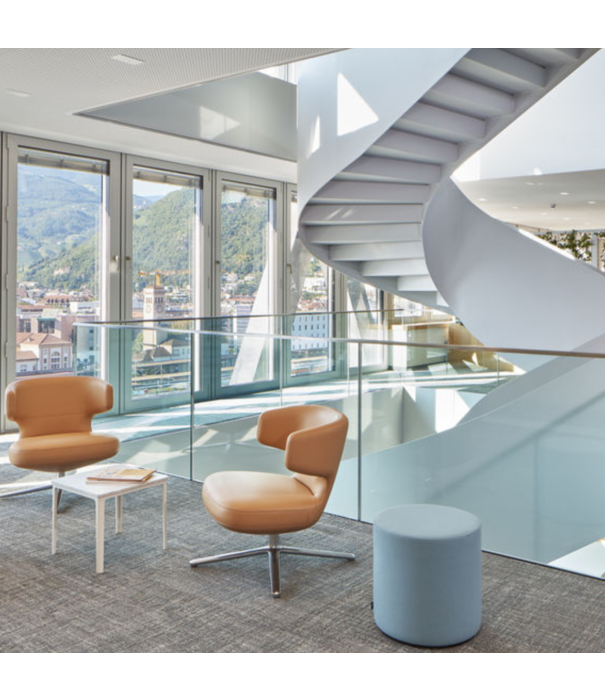 Vitra  Vitra Petit Repos lounge stoel stof Volo, gepolijst swivel voet