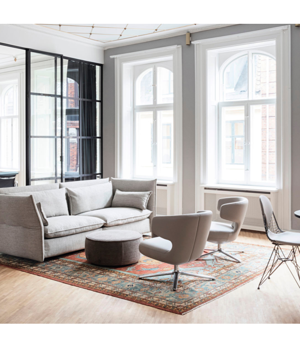 Vitra  Petit Repos lounge stoel stof Volo, gepolijst swivel voet