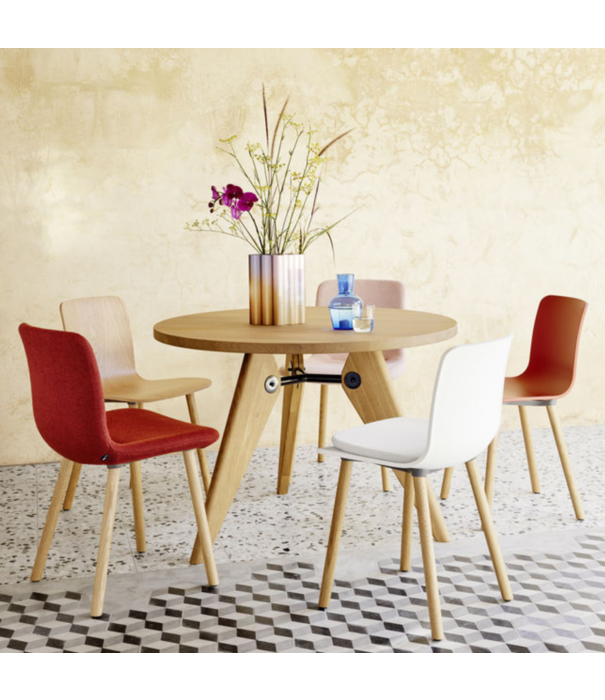 Vitra  Gueridon Eettafel massief geolied eiken