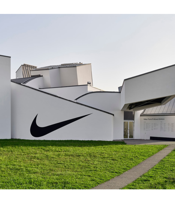 Vitra  Vitra / Nike Form Follows Motion Book