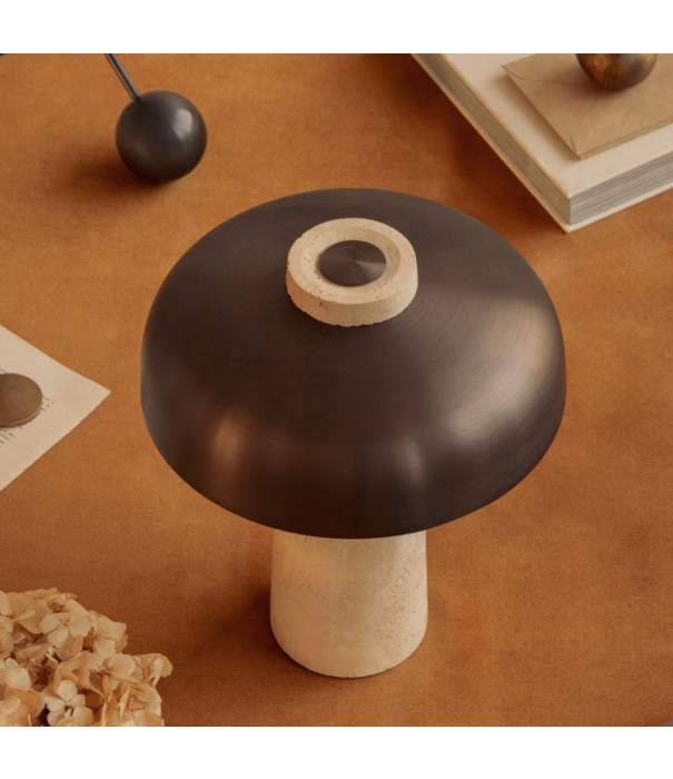 Audo Audo Copenhagen Reverse tafellamp gebronsd messing