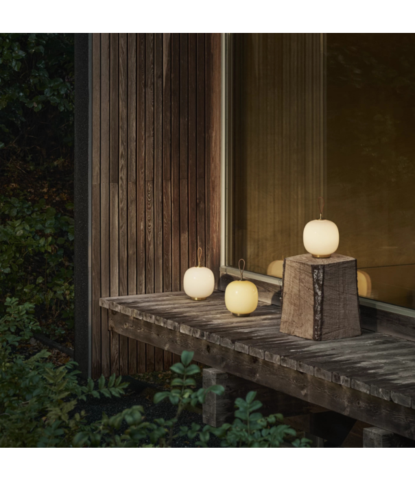 Louis Poulsen  Louis Poulsen VL45 Radiohus Portable Light