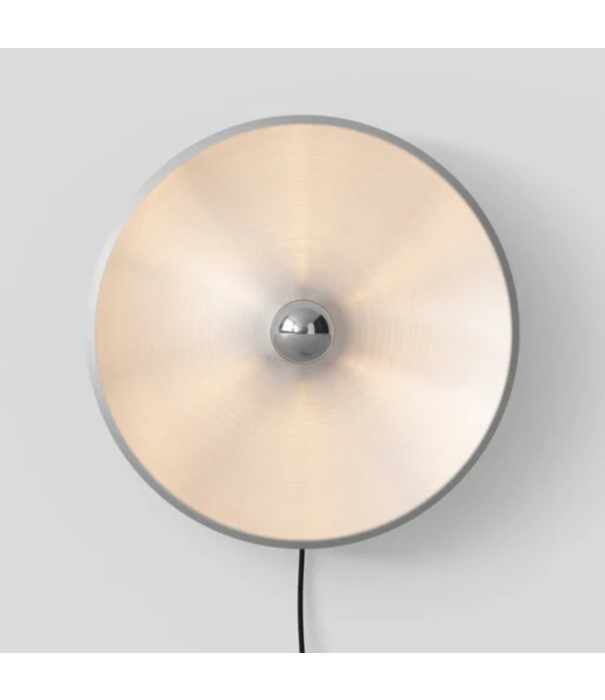 Astep  Astep Model 262 Wandlamp satijn aluminium, met schakelaar