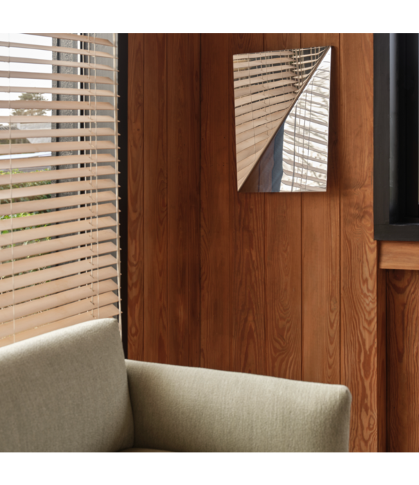 Muuto  Muuto Gaze Mirror Polished Steel Angle 30 x 25