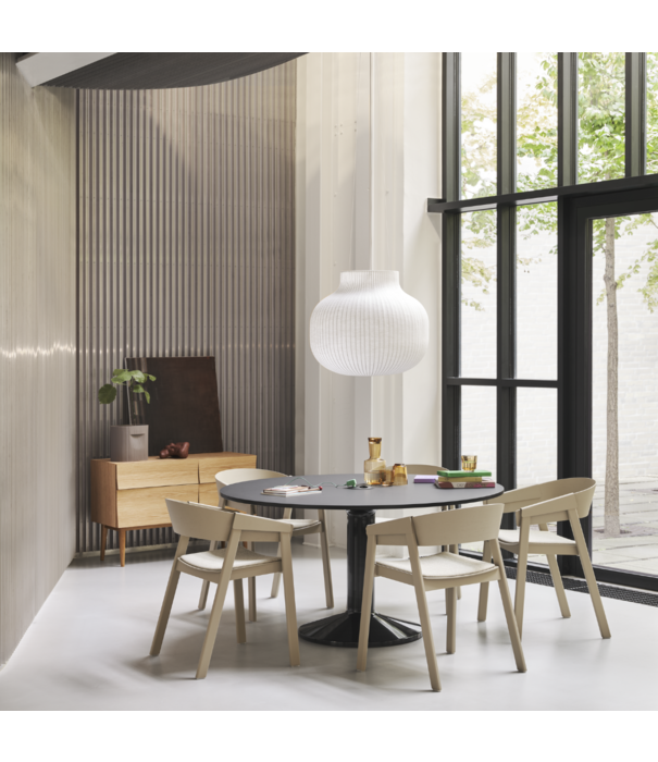 Muuto Midst Dining Table oiled oak, grey base Ø160