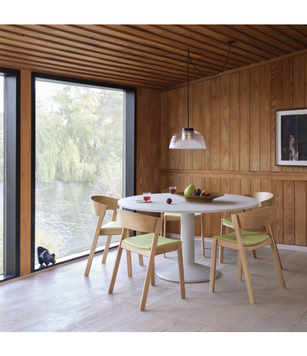 Muuto Midst Dining Table dark oak Ø140