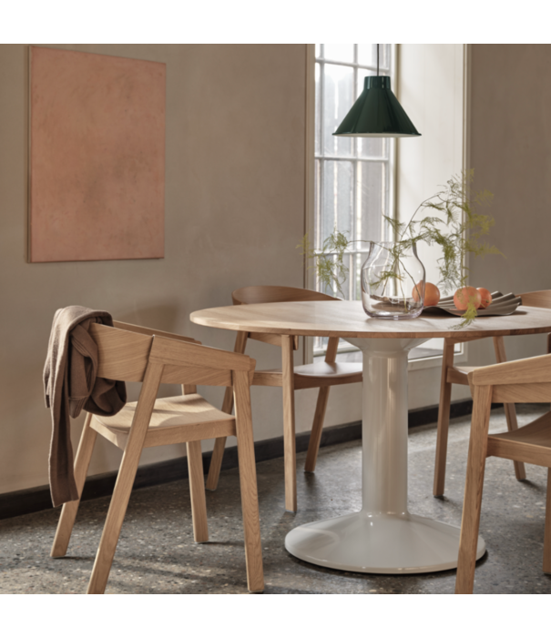 Muuto  Muuto Midst Eettafel donker eiken Ø140