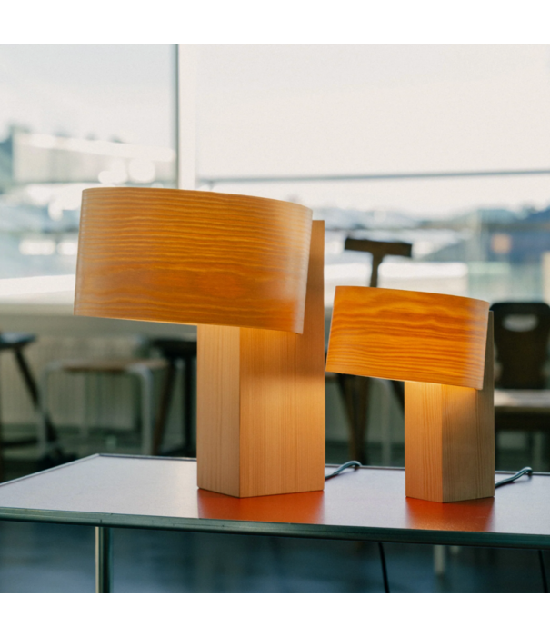 Vaarnii Vaarnii 018 Hoop Table Lamp Medium