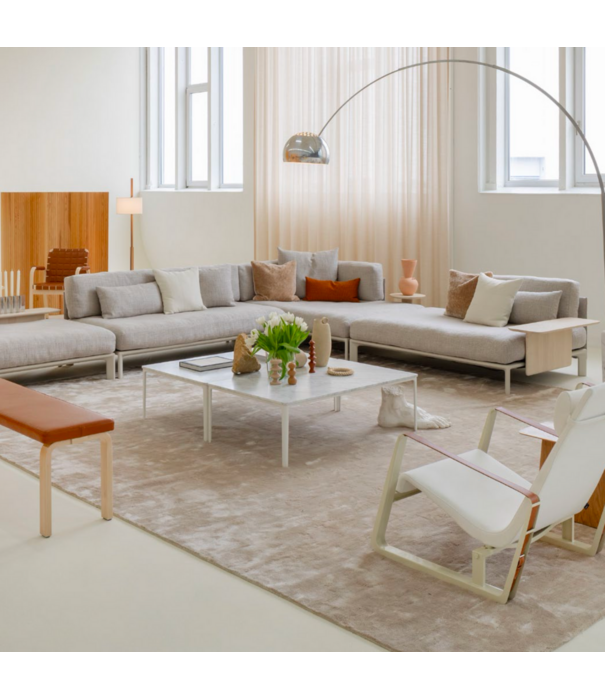 Vitra  Vitra Anagram Chaise Longue,  Hola pearl / chalk base