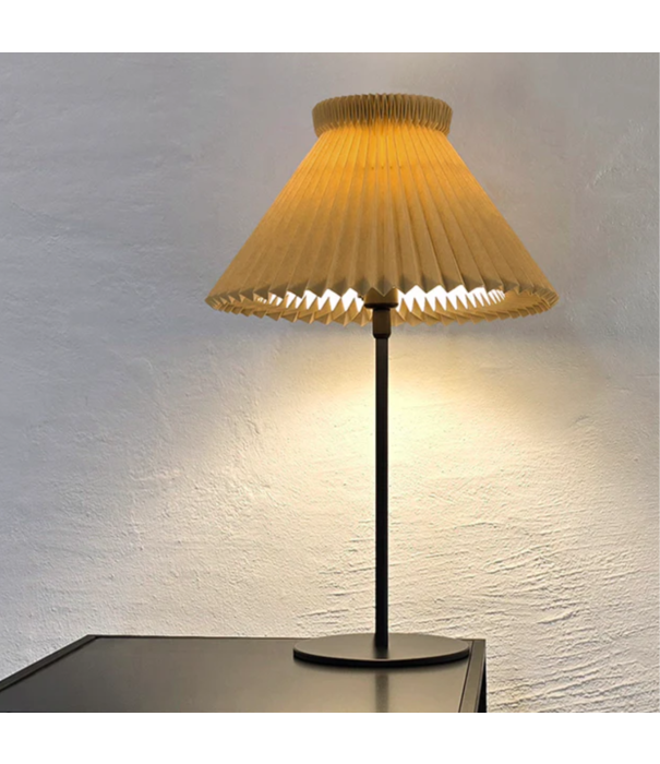 Le klint  Model 334 Table Lamp paper shade