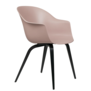 Gubi Bat Eetkamerstoel sweet pink, voet zwart beuken