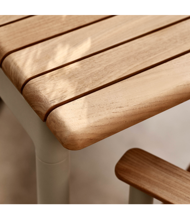 Fritz Hansen Pelagus Table teak, light ivory
