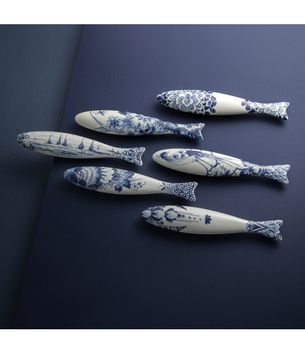 Royal Delft  Royal Delft Blue Herring Peacock scales L24