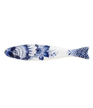 Royal DelftBlue Herring Flower scales