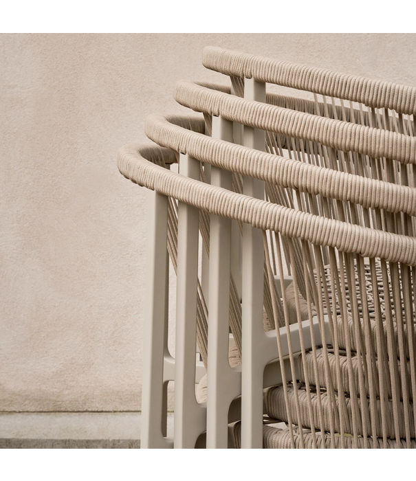 Vipp  Vipp 712 Lagrasse Lounge Chair