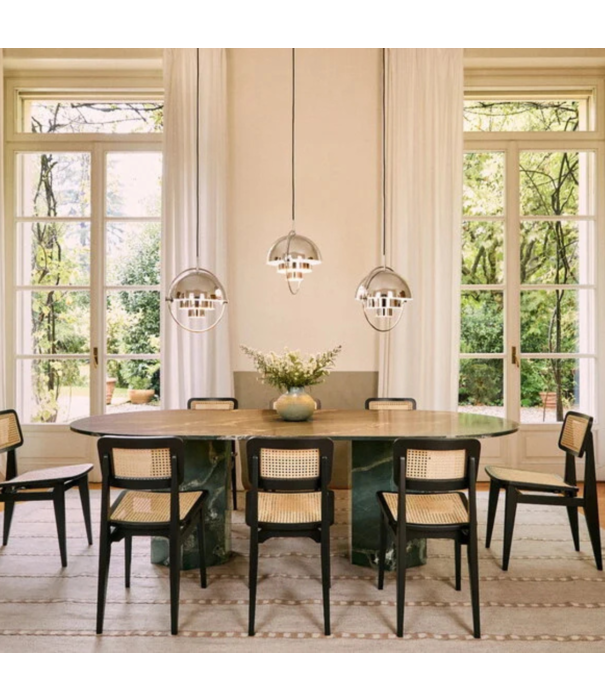 Gubi  Gubi Epic Outdoor Eettafel Elliptical, botanic green quartzite