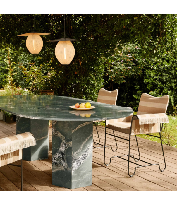 Gubi  Gubi Epic Outdoor Eettafel Rond, botanic green quartzite
