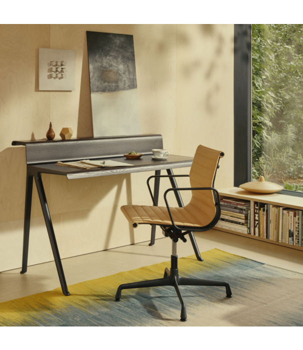 Vitra  Vitra Courier Desk light oak, deep black base