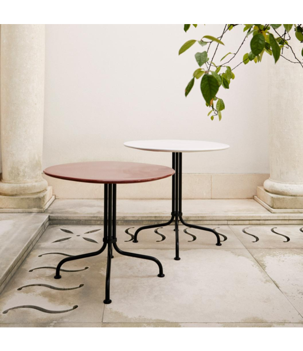 Gubi  Gubi Carmel Bistro Table Rock Red