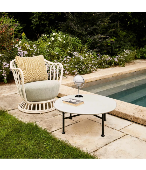 Gubi  Gubi Carmel Coffee Table Rock Red 60 x 60