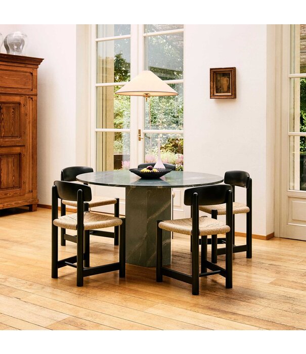 Gubi  Gubi Daumiller Stoel goud grenen / biezen koord