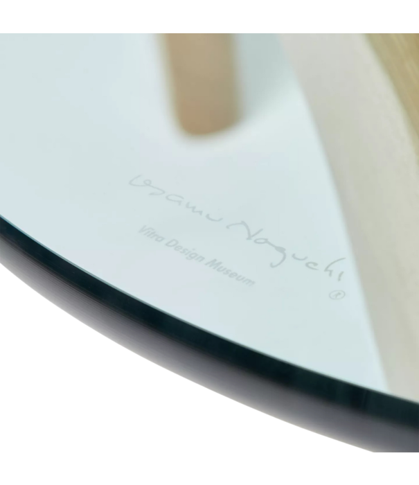 Vitra  Vitra Coffee Table Isamu Noguchi oak