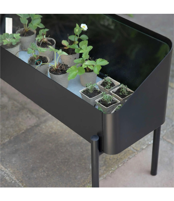 Eva Solo  - Wait to be seated Eva Solo Simply Grow Spire Planter