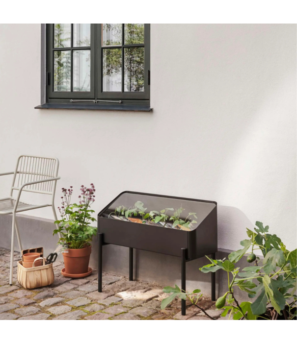 Eva Solo  - Wait to be seated Eva Solo Simply Grow Spire Planter