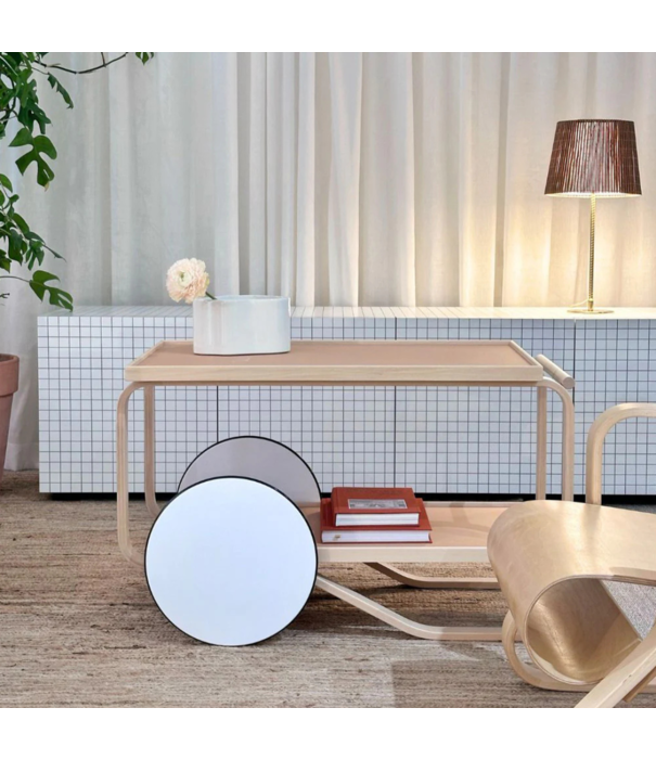 Artek  Artek Tea trolley 901, honing gebeitst berken, zwart handvat